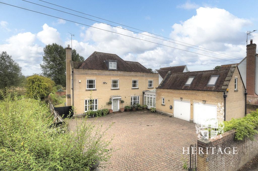 Property photo 1 of 27 Picture No. 01