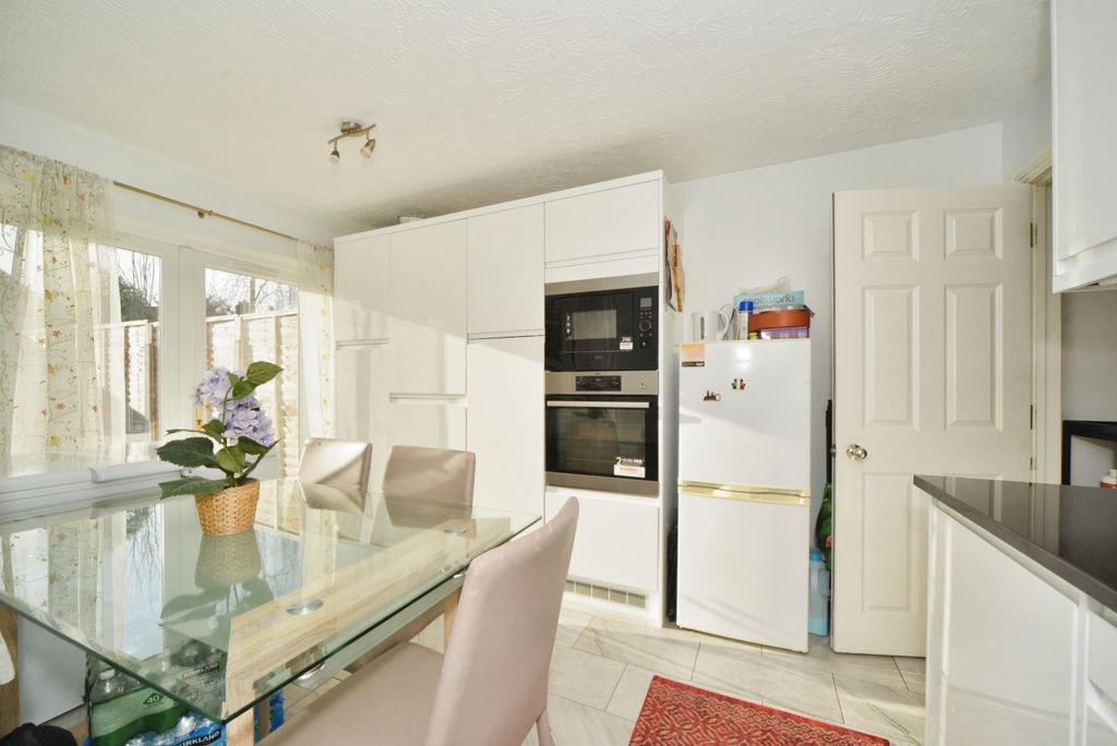 Property photo 2 of 17 Photography