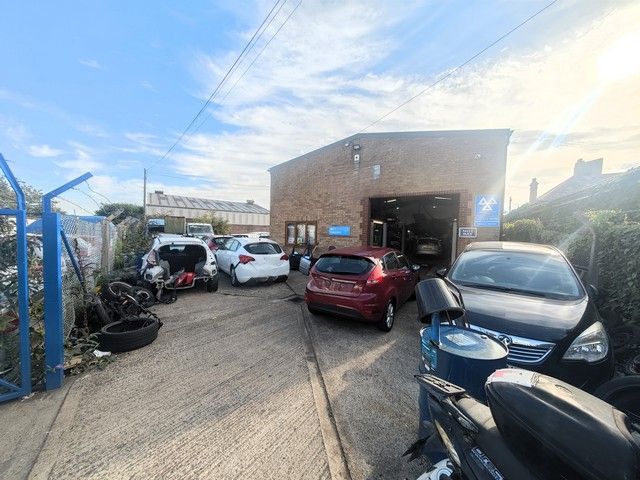 Property photo 3 of 3