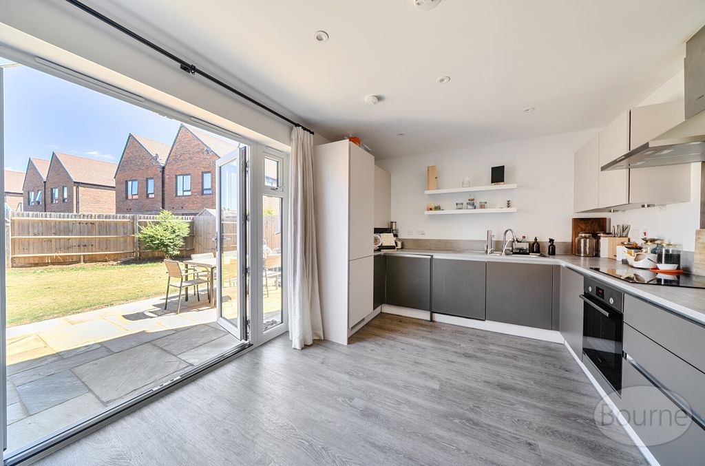 Property photo 3 of 23 5F5B26Ac-745d-41B...