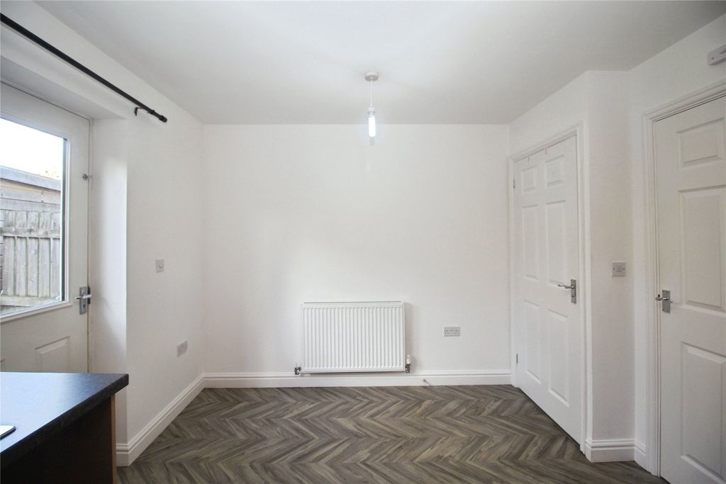 Property photo 3 of 13 Picture No. 02