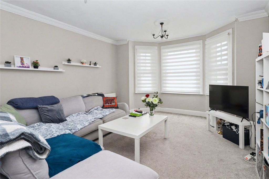 Property photo 2 of 8 Picture No. 28