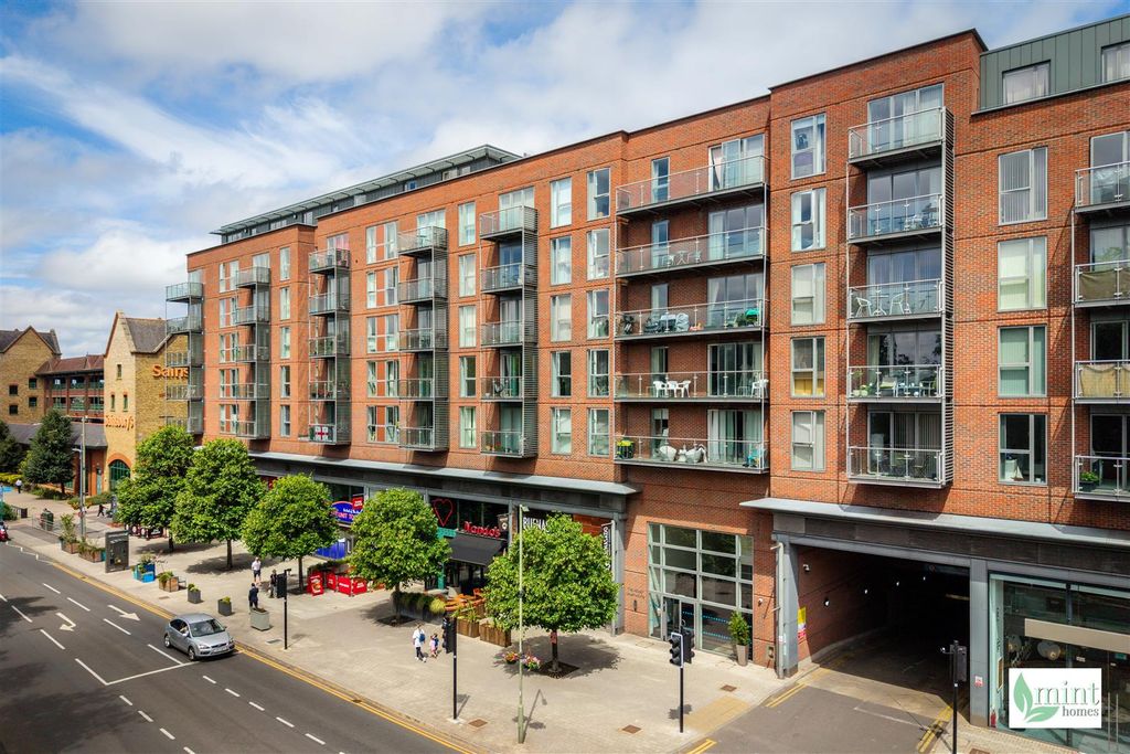 Property photo 1 of 17 The Heart - Watermark-11.Jpg