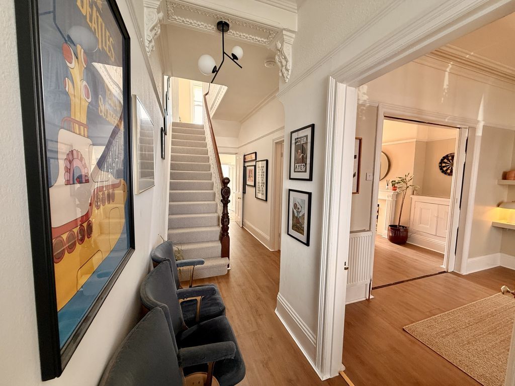 Property photo 3 of 25 Photo 21