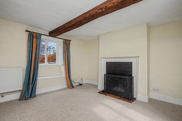 Property photo 3 of 11 Sitting Room