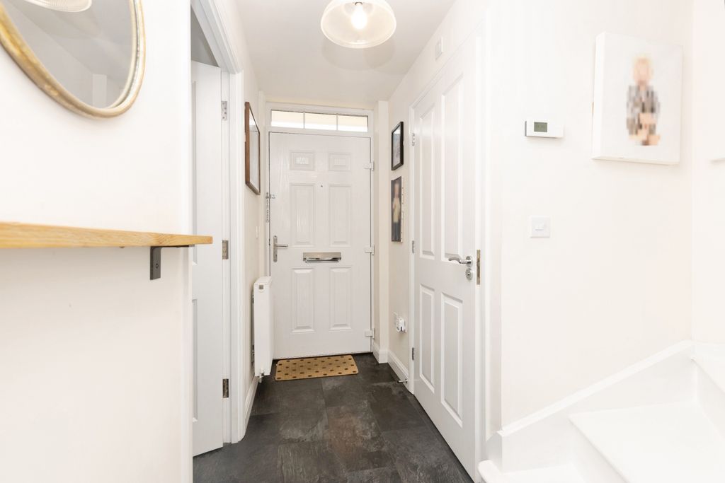 Property photo 2 of 15 Entrance Hallway