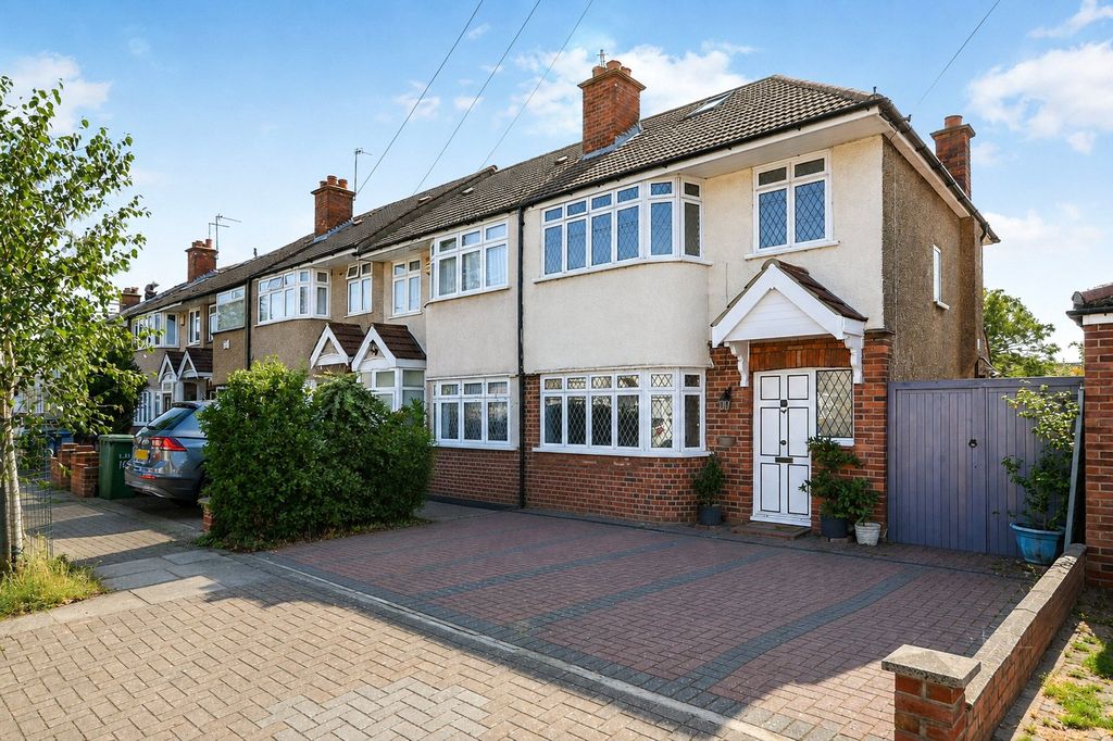 Property photo 2 of 17 Picture No. 27