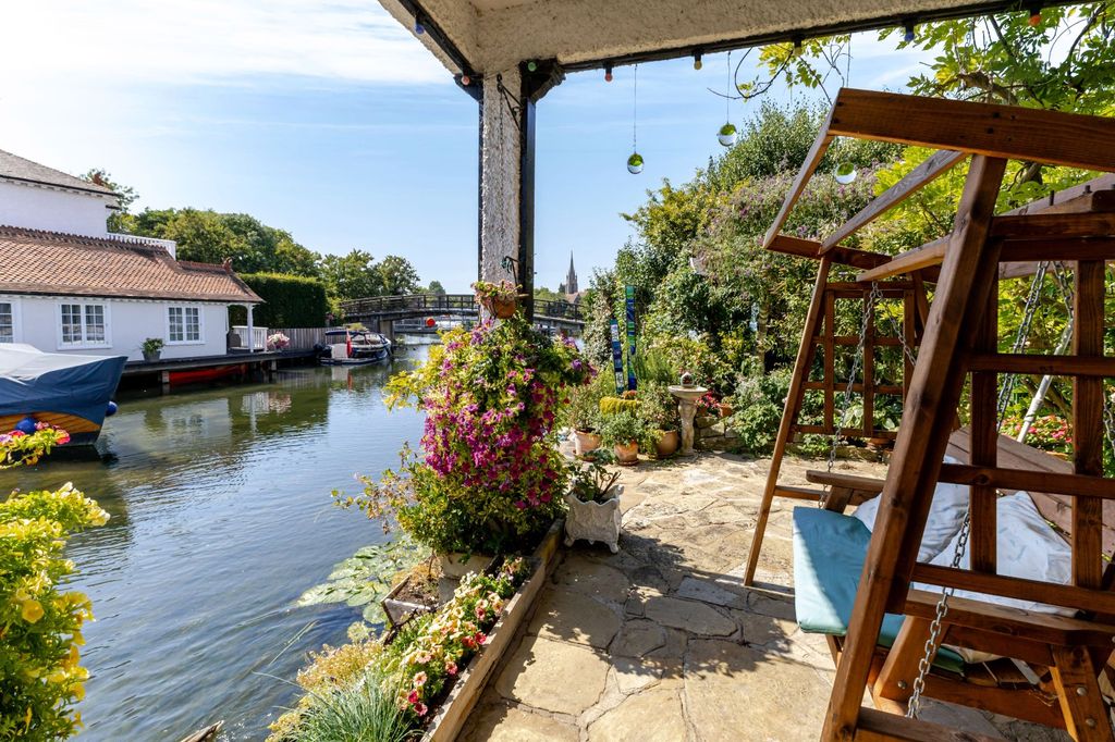 Property photo 2 of 17 Private Mooring