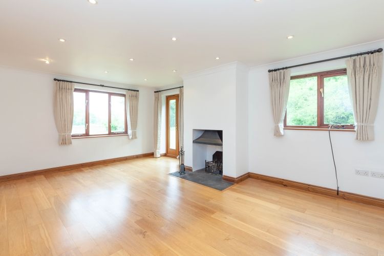 Property photo 3 of 18 190023