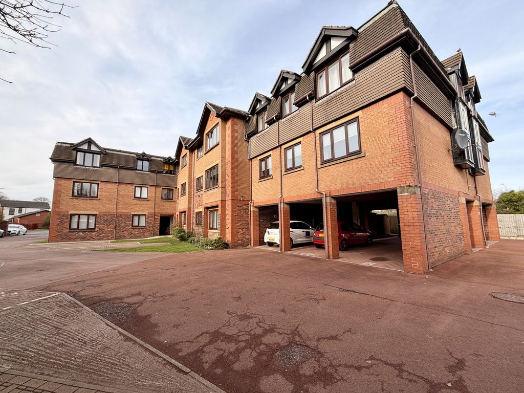 Property photo 2 of 15