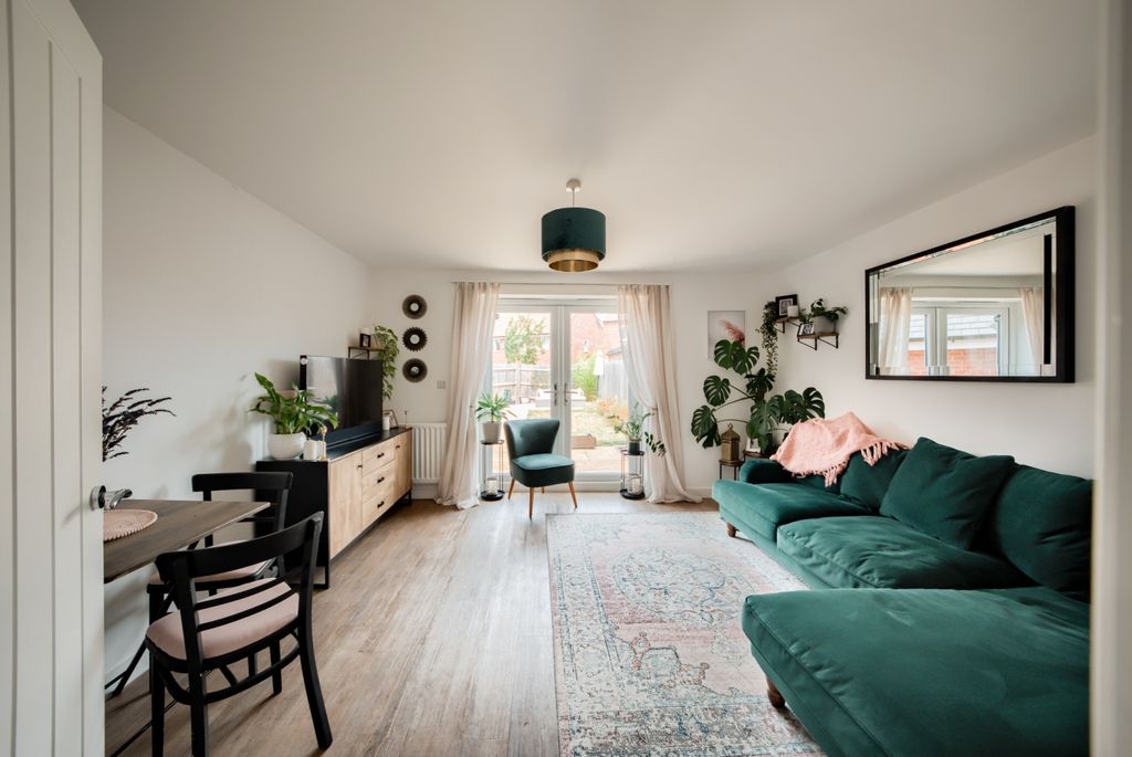Property photo 2 of 18 Xh2A1584-Hdr(3)