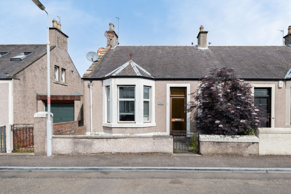 Property photo 1 of 32