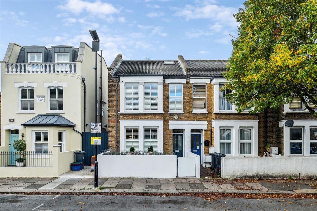 Property photo 2 of 15 Duke Road, W4 - For Sale