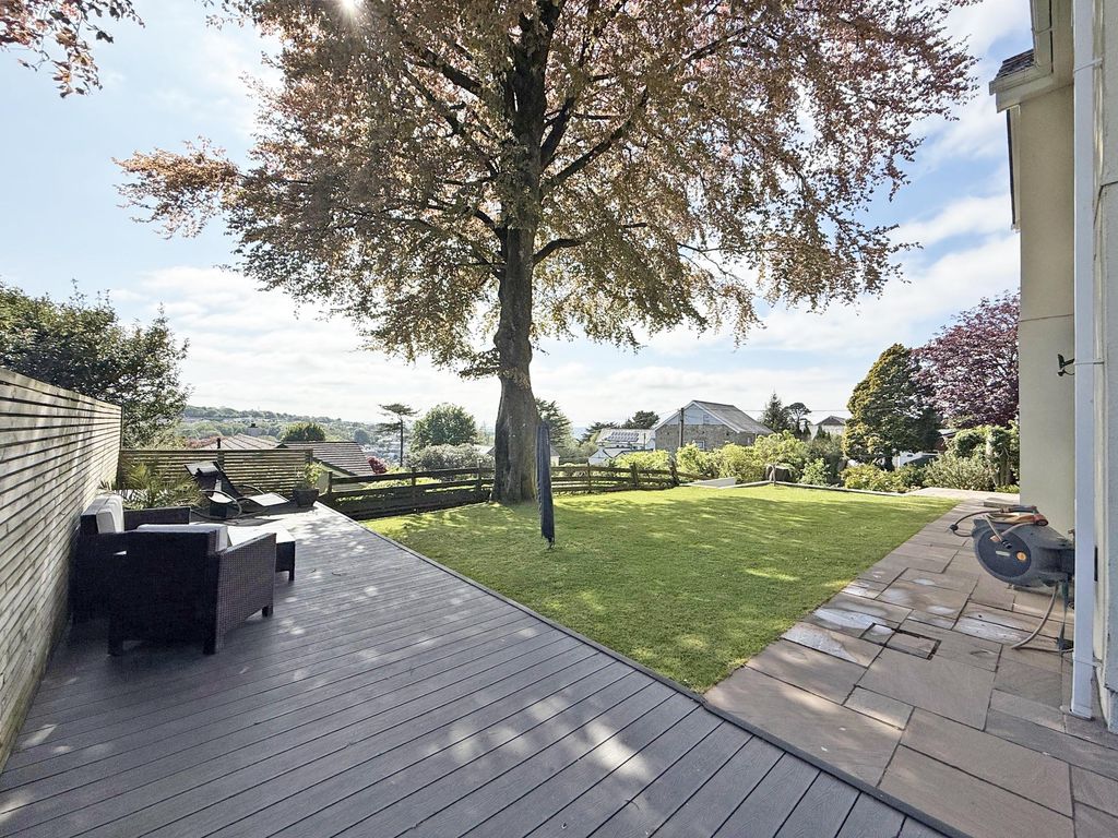 Property photo 2 of 17 Photo 2