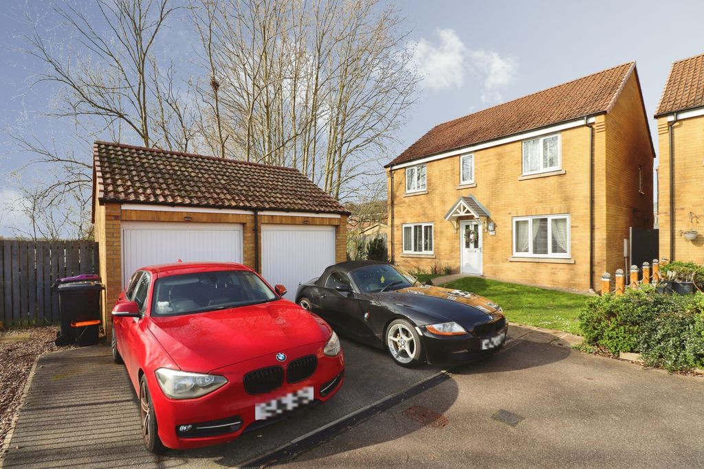 Property photo 1 of 21