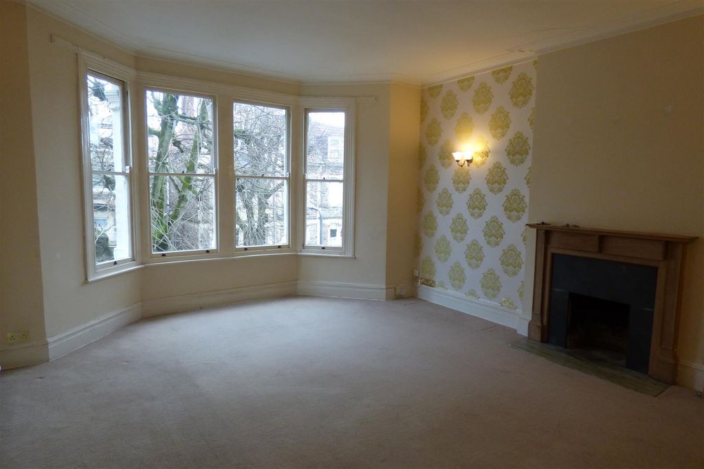 Property photo 2 of 8 P1410205.Jpg