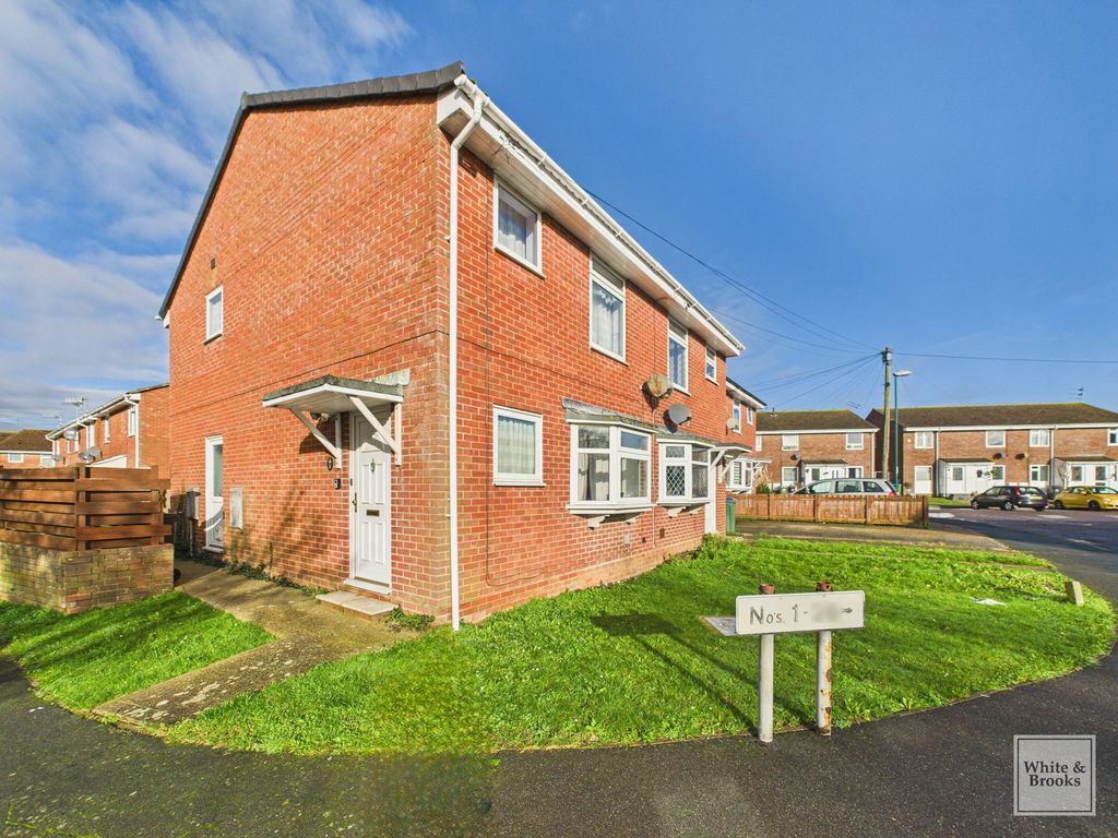 Property photo 1 of 16 Front