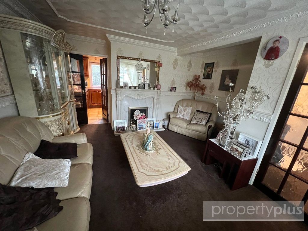 Property photo 2 of 12 Picture No. 07