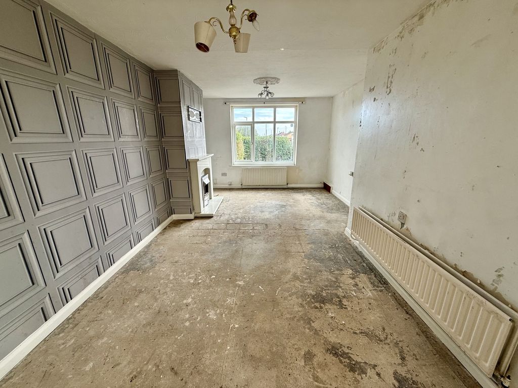 Property photo 3 of 12 Img_5002