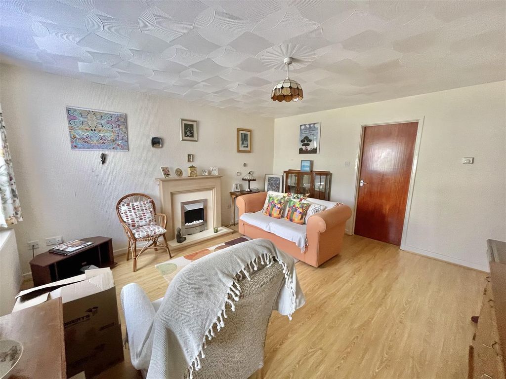 Additional image 5 of 3 bed detached bungalow for saleGlenview Avenue, Pembroke Dock SA72