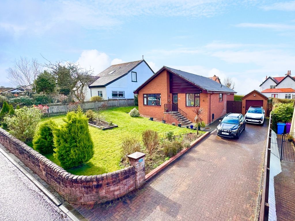 Property photo 1 of 23 The Lane, Skelmorlie External