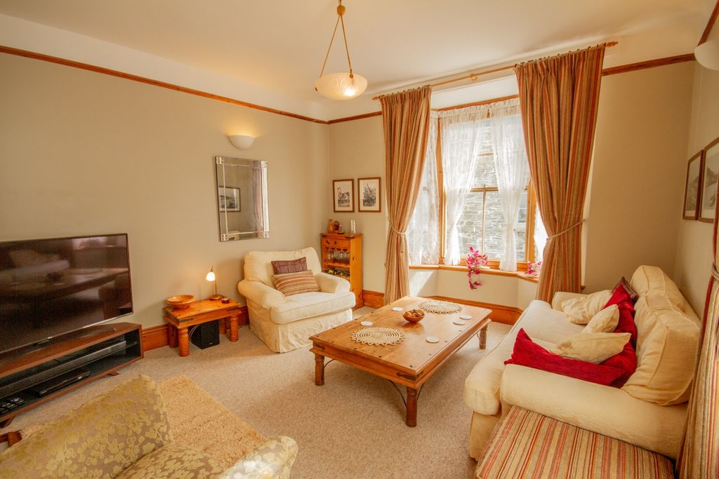 Property photo 2 of 10 Tps 01726 217 888-25-2