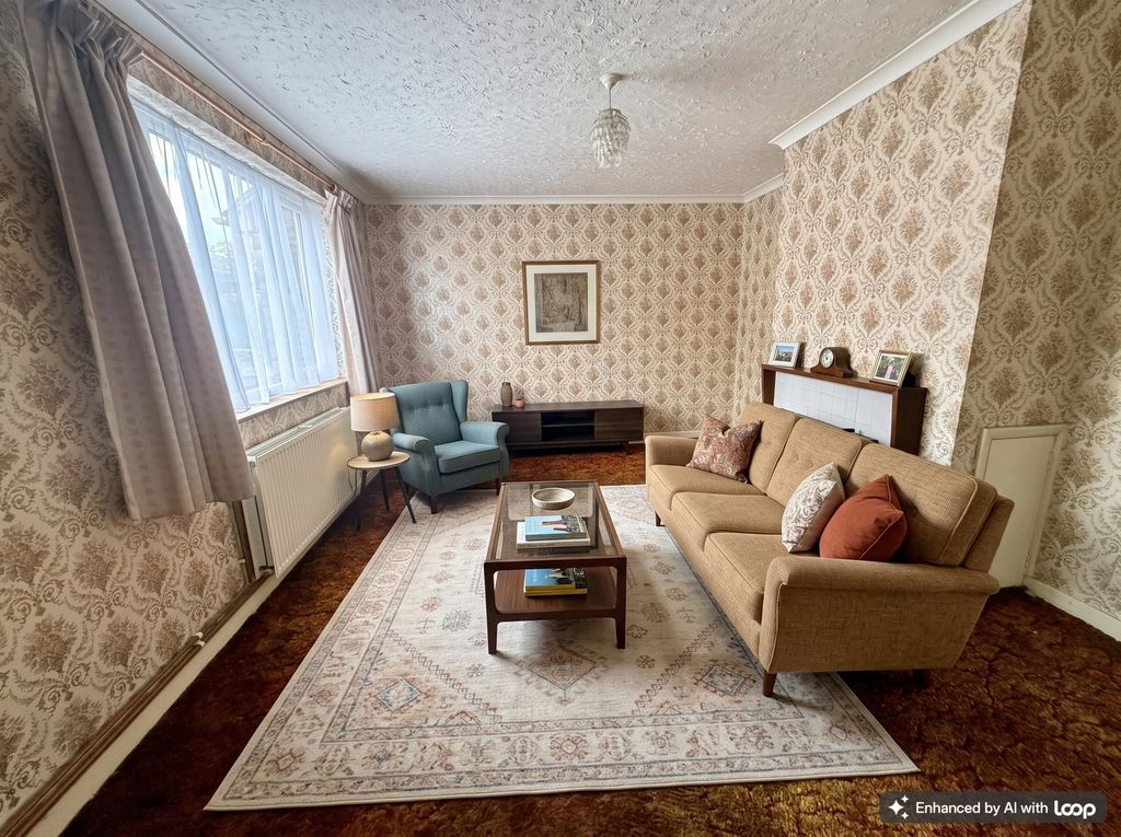 Property photo 2 of 9