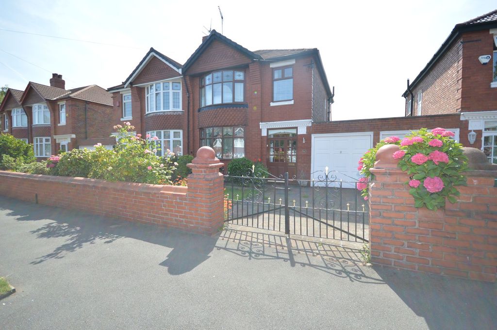 Property photo 1 of 25