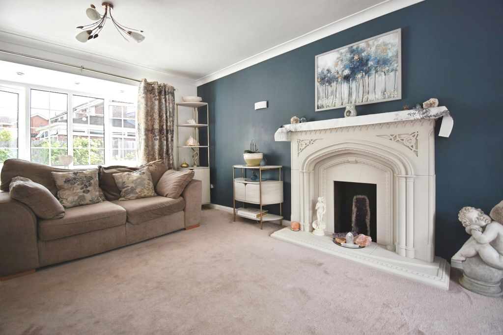 Property photo 3 of 25 Pbox-Img.Jpg