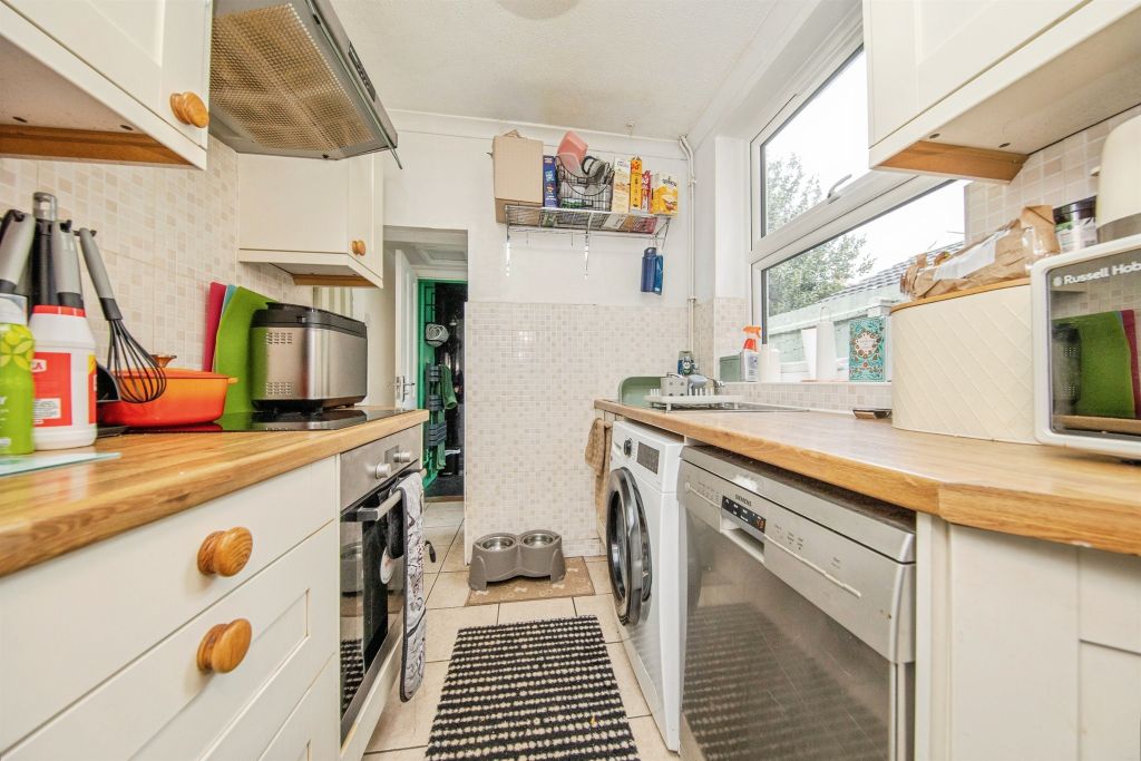 Property photo 2 of 14