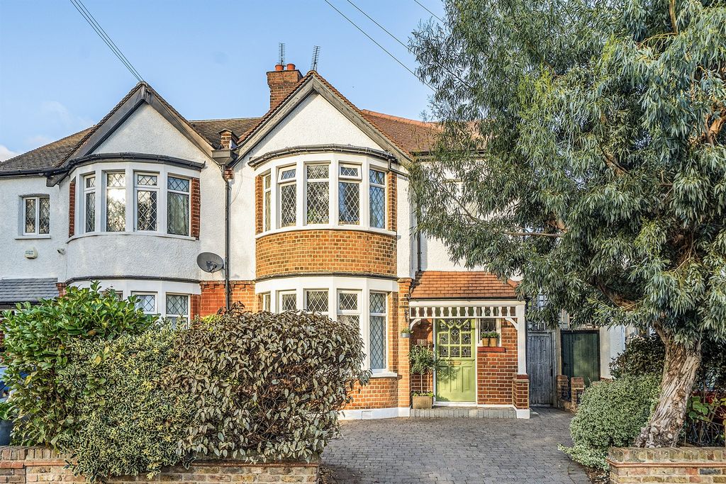 Property photo 1 of 23