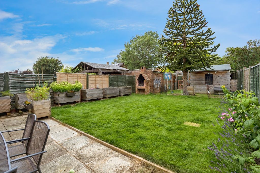 Property photo 2 of 17