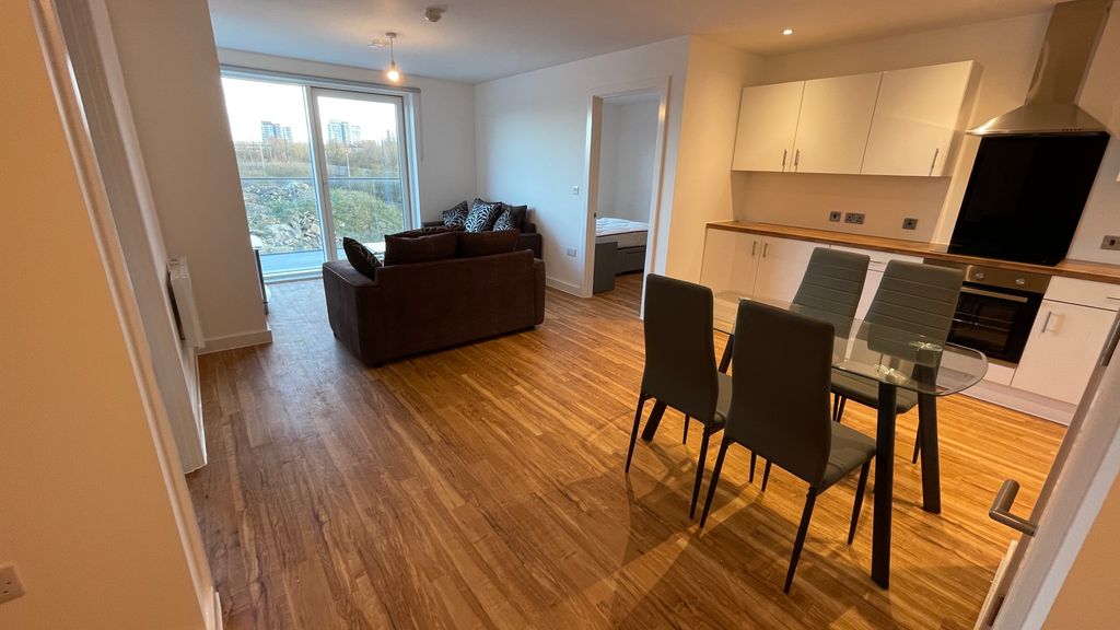 Property photo 2 of 12