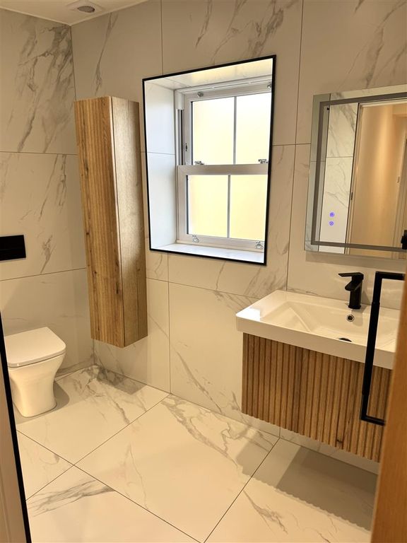 Additional image 7 of 2 bed flat to rentWide Close, Lanark ML11