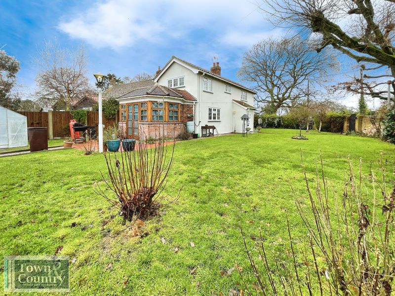 Property photo 2 of 16 Lower End