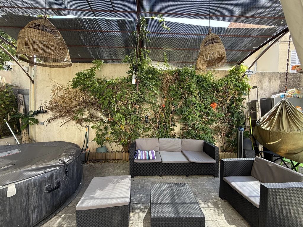 Property photo 1 of 8 4-Room Apartment – Le Cannet