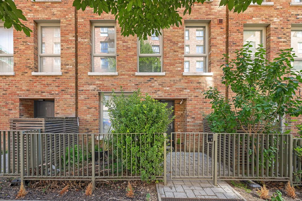 Property photo 1 of 21