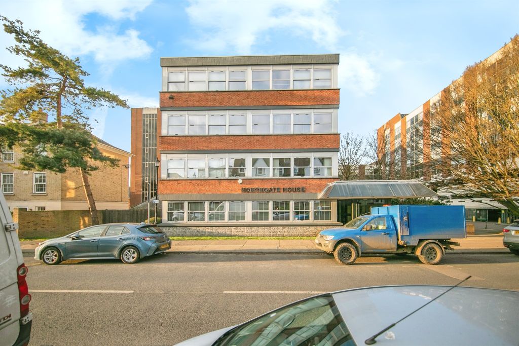 Property photo 2 of 17