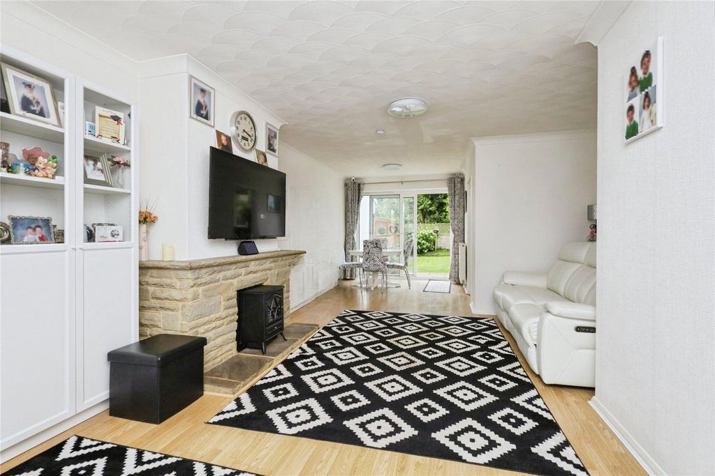 Property photo 2 of 20 Picture No. 27