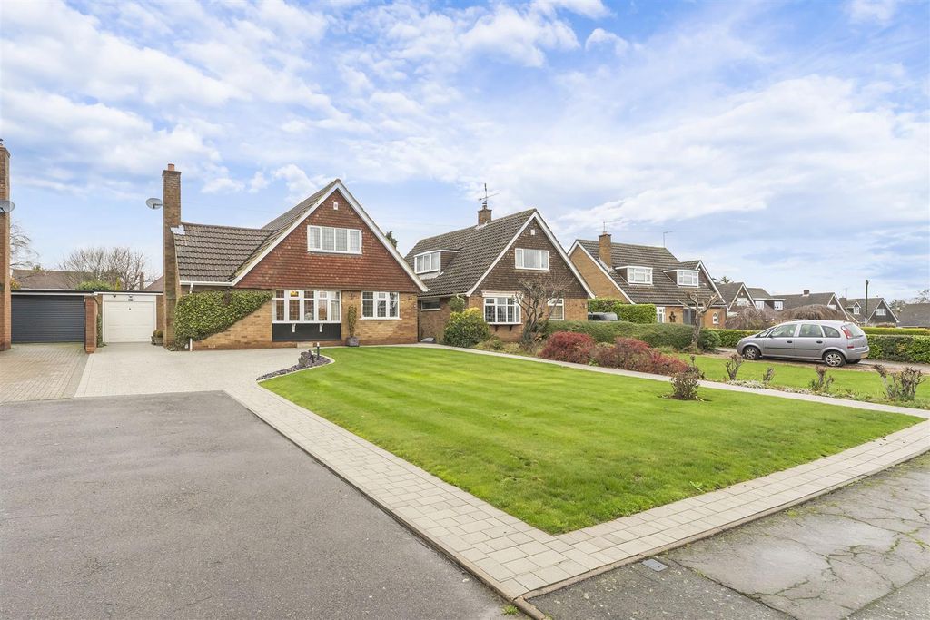 Property photo 1 of 34 Front