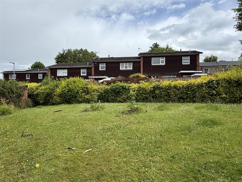 Property photo 2 of 14