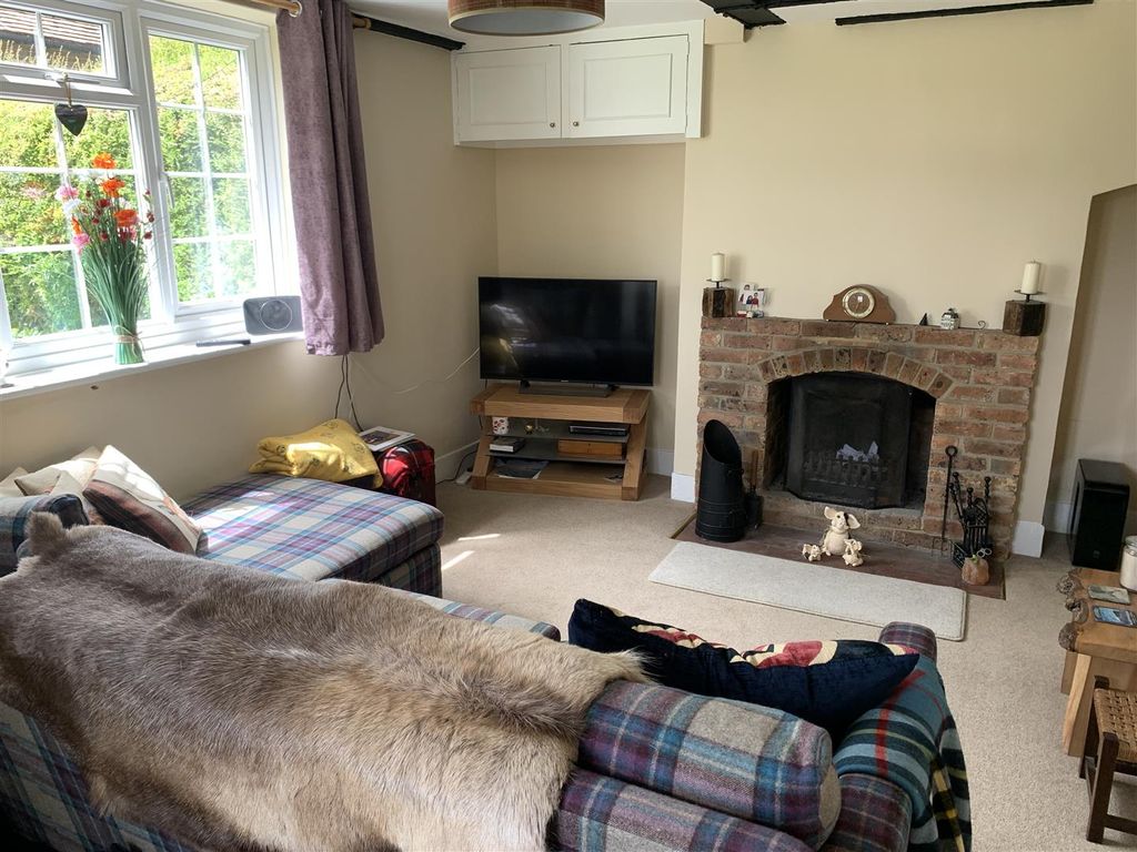 Property photo 3 of 8