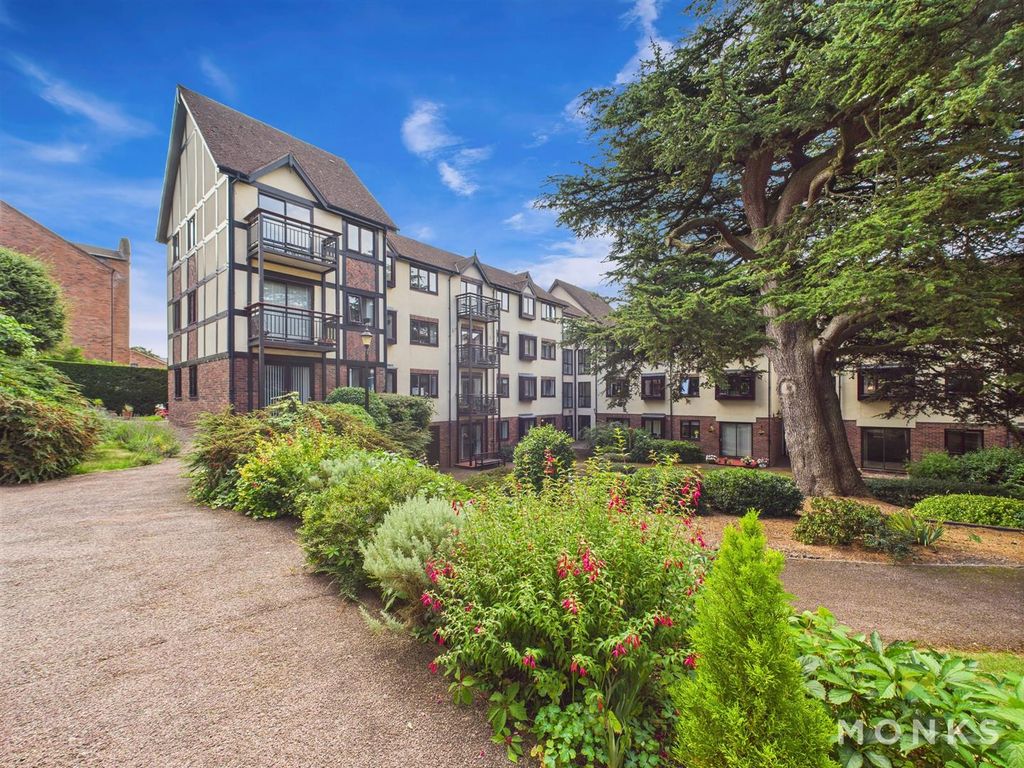 Property photo 1 of 8 Cam01520G0-Pr0251-Still012.Jpg