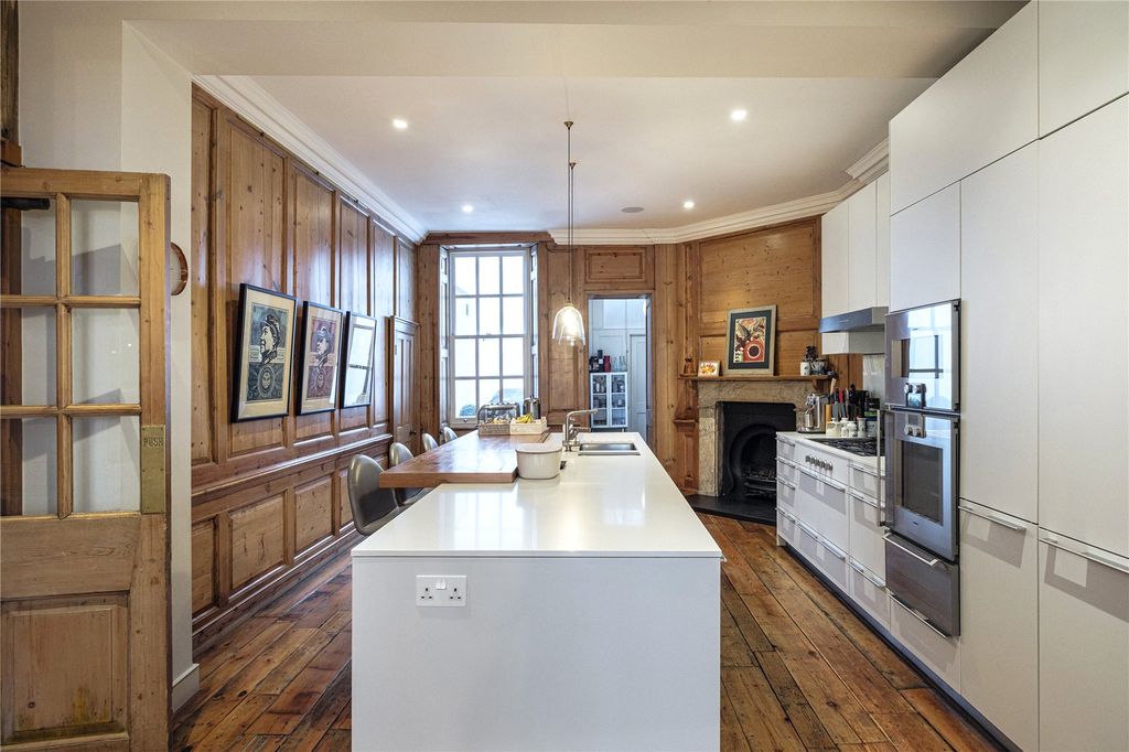 Property photo 3 of 36 Picture No. 19