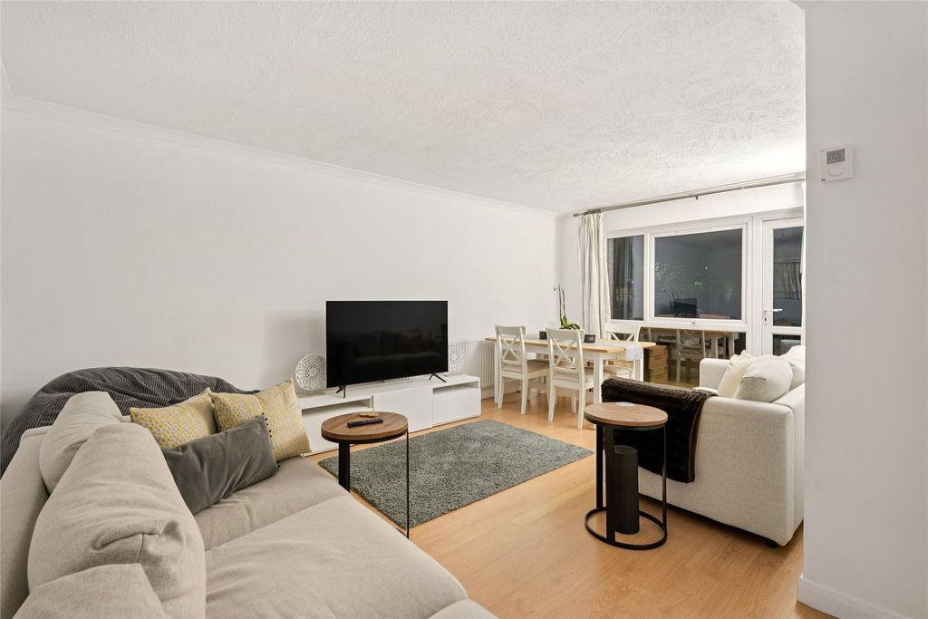 Property photo 2 of 7 Picture No. 14