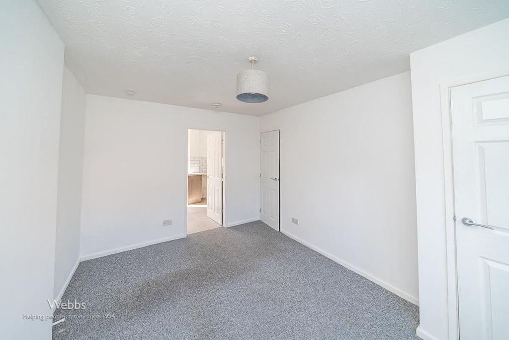 Property photo 3 of 26 Â© Webbs Estate Agents Â© (75 Of 98).Jpg