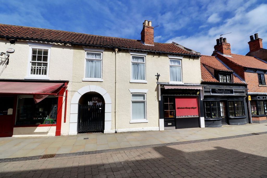 Property photo 1 of 27