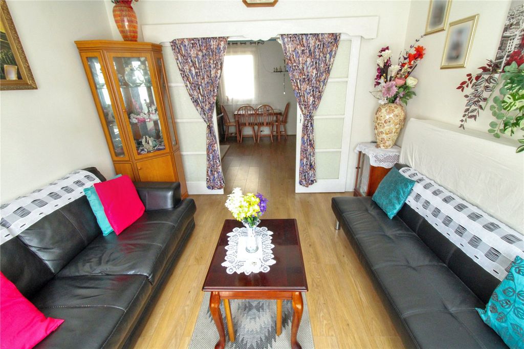 Property photo 3 of 12 Picture No. 26