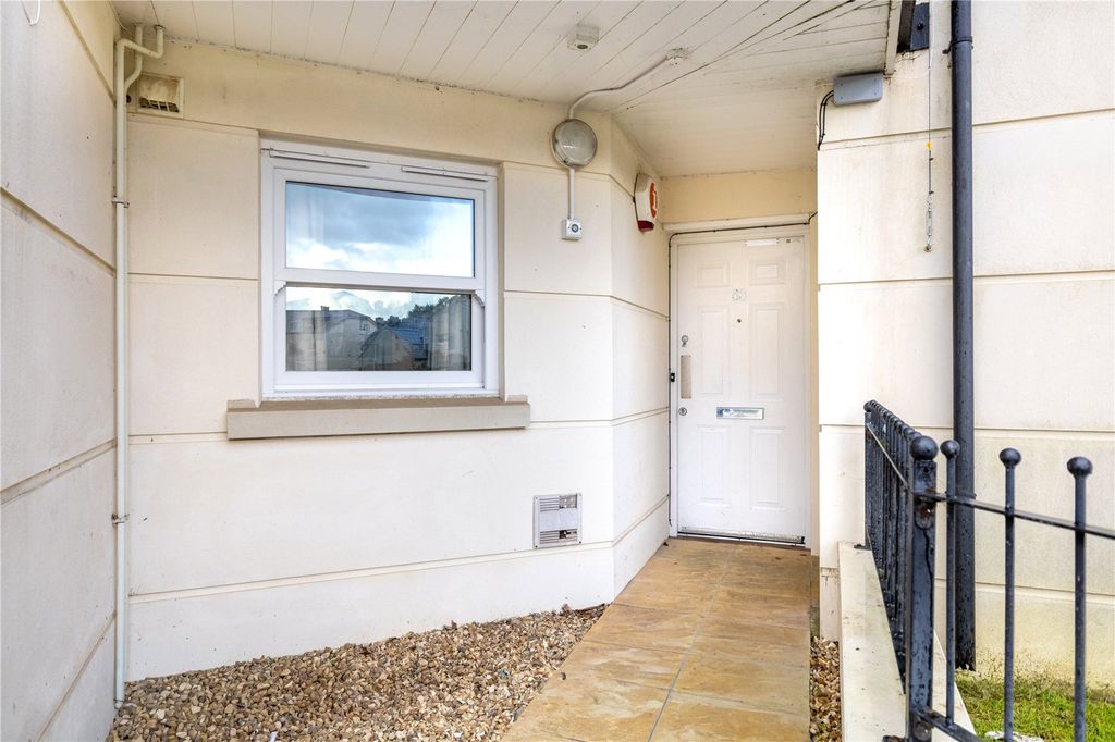 Property photo 2 of 19 Picture No. 37