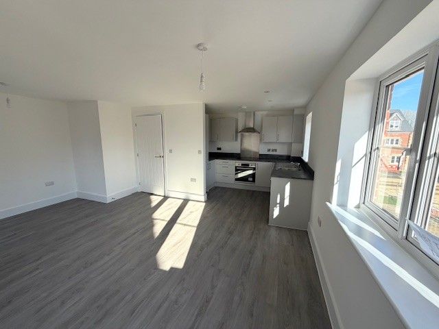 Property photo 2 of 5 Kitchen